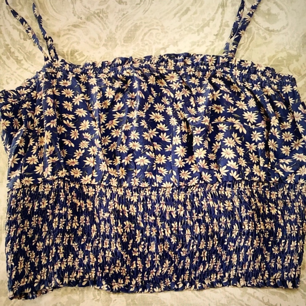 AMERICAN EAGLE Cropped Smocked Floral tank L NWOT